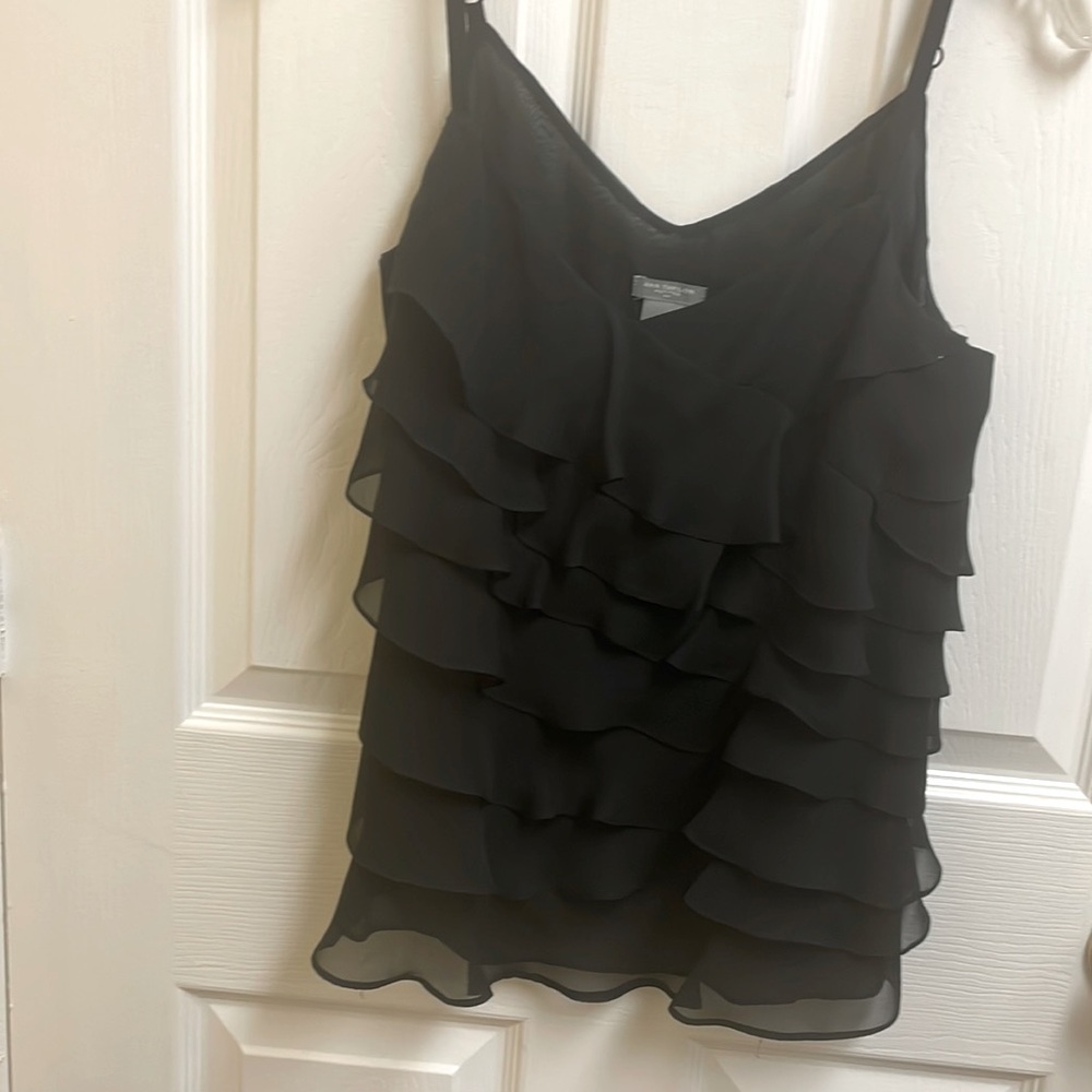 Ann Taylor ruffles camisole size 6p